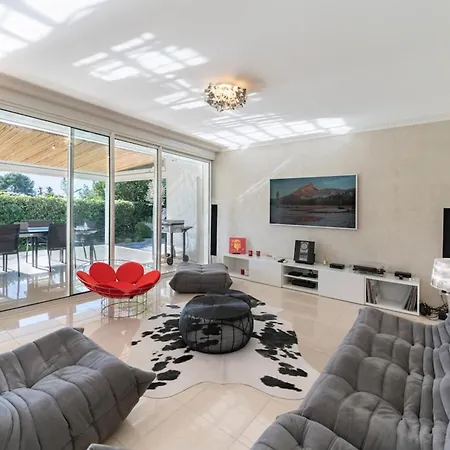 Brand New 3 Bedrooms Heart Of Апартаменты *