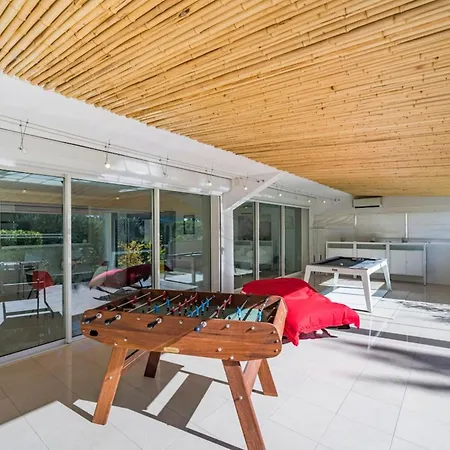 Brand New 3 Bedrooms Heart Of Apartament Cannes