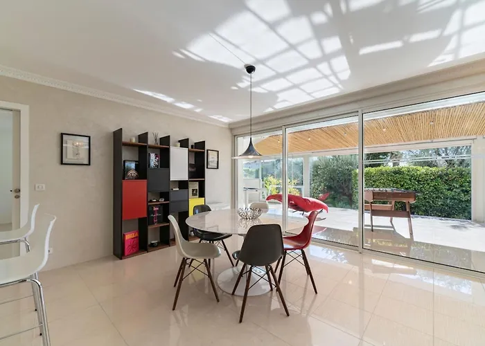 Apartment Brand New 3 Bedrooms Heart Of