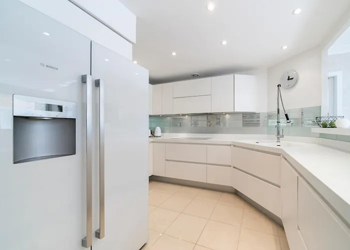 Brand New 3 Bedrooms Heart Of Cannes